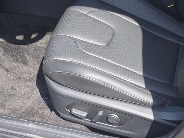 new 2025 Hyundai Elantra car, priced at $29,827