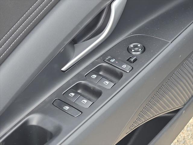 new 2025 Hyundai Elantra car, priced at $29,823