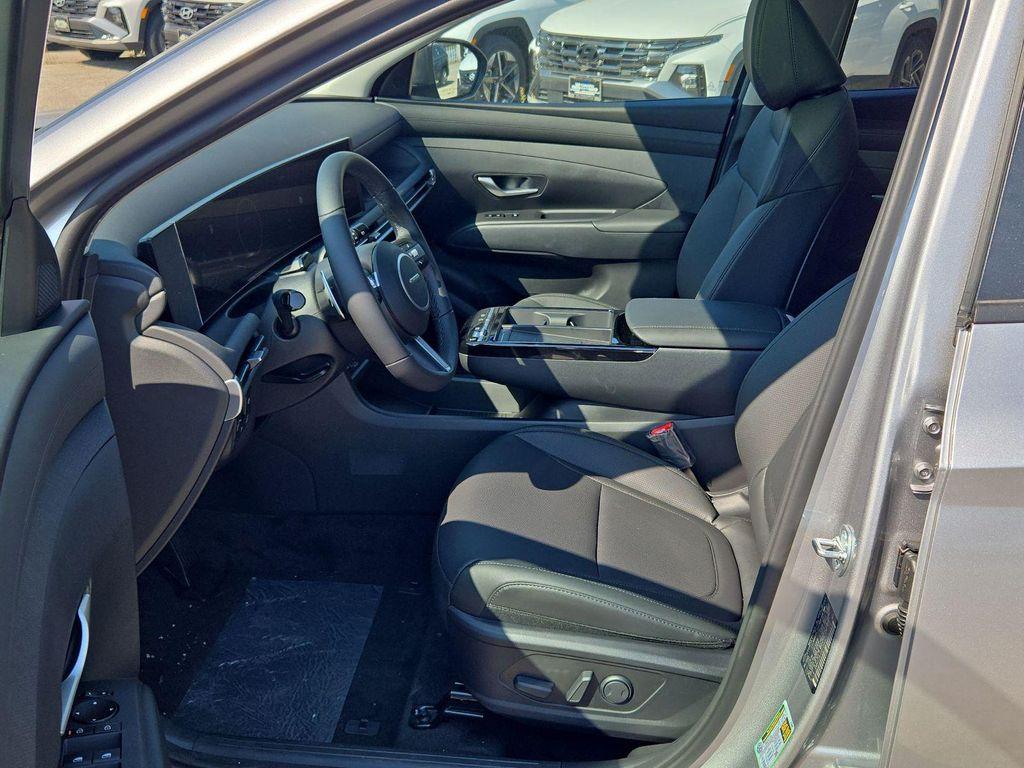 new 2025 Hyundai TUCSON Hybrid car, priced at $32,822