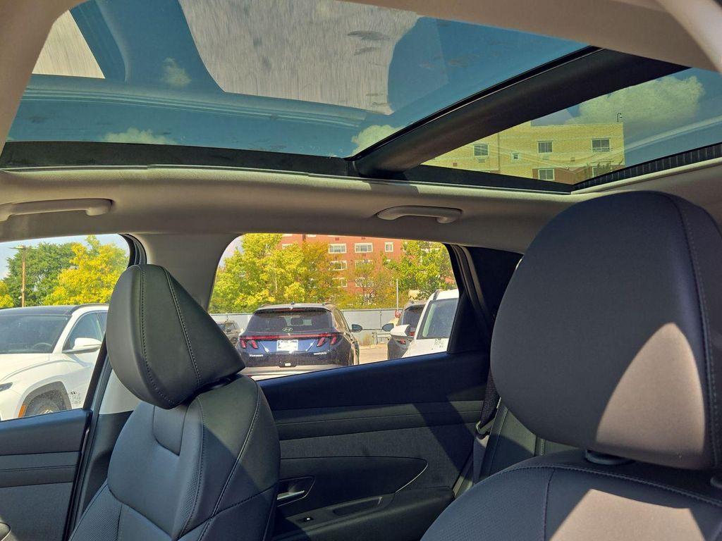 new 2025 Hyundai TUCSON Hybrid car, priced at $32,822