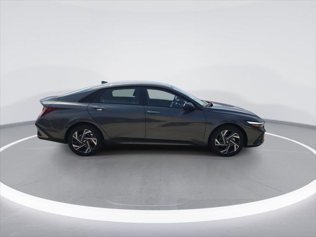 new 2025 Hyundai Elantra car, priced at $23,214