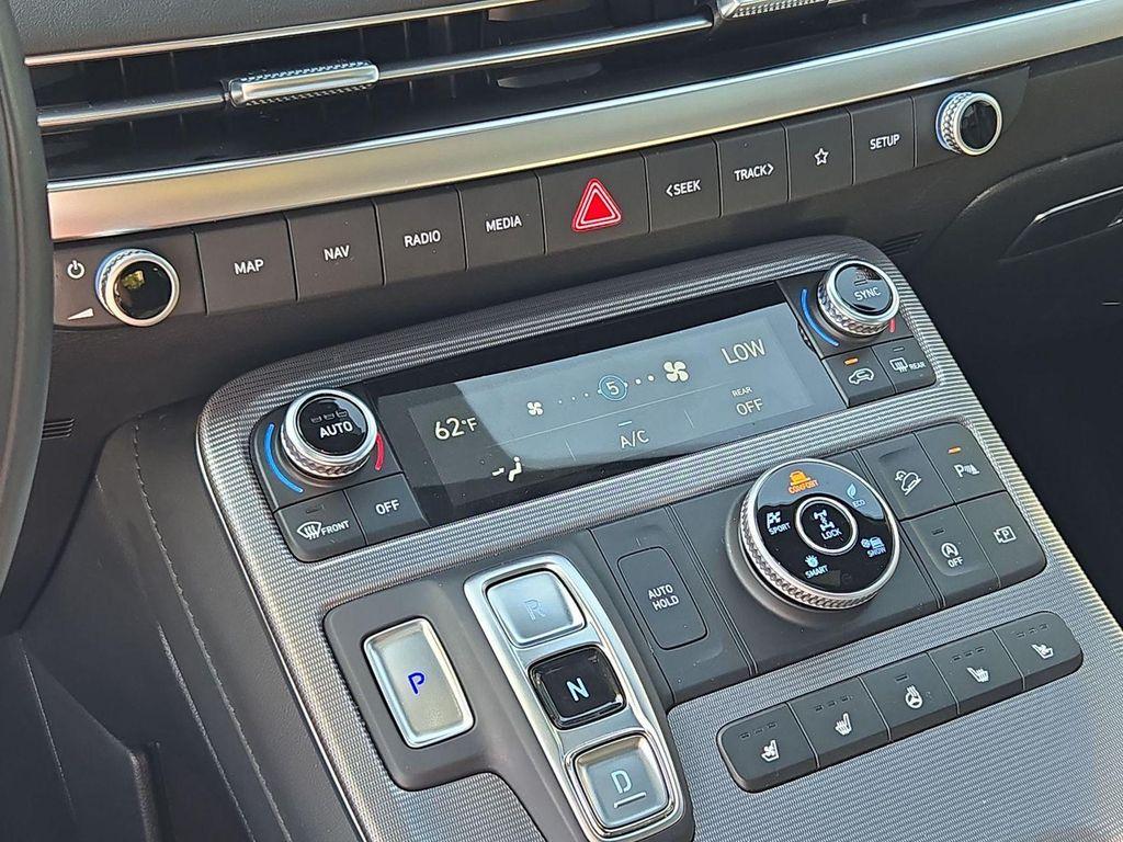 used 2024 Hyundai Palisade car, priced at $41,997