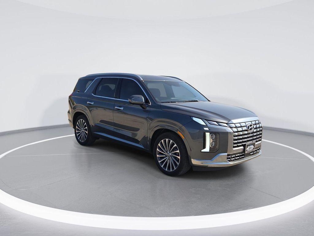 used 2024 Hyundai Palisade car, priced at $41,997