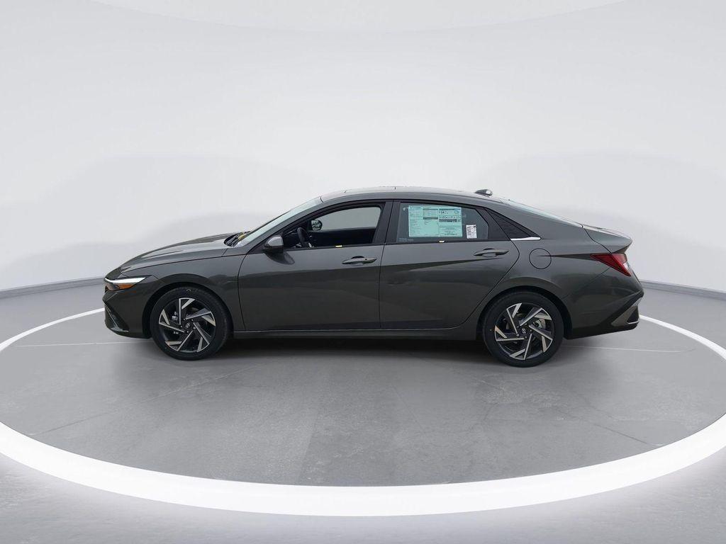 new 2025 Hyundai Elantra car, priced at $25,983