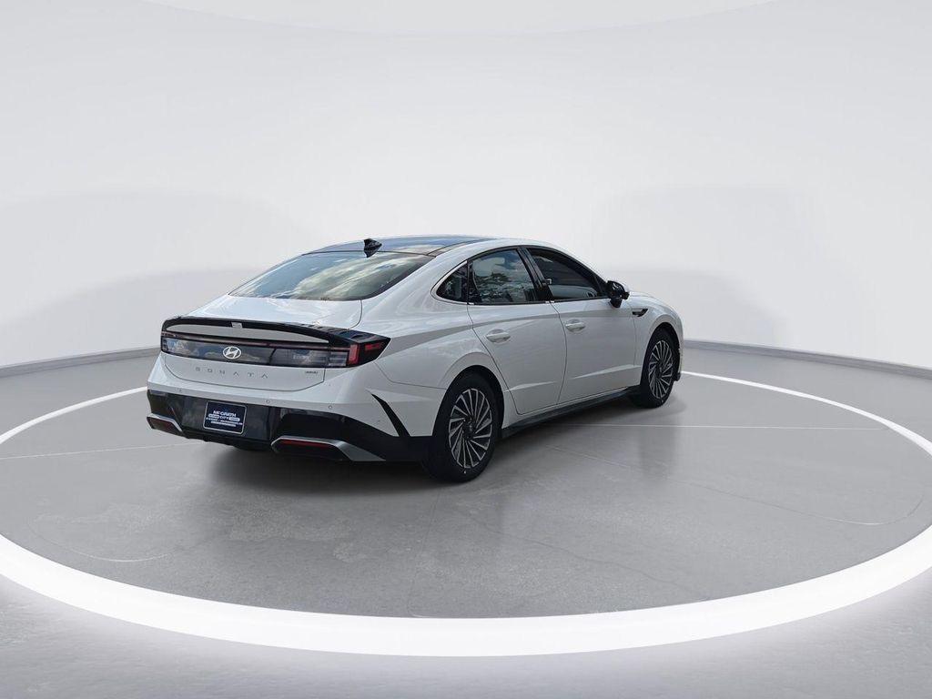 new 2025 Hyundai Sonata Hybrid car, priced at $34,745