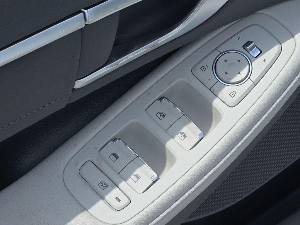 new 2025 Hyundai Sonata Hybrid car, priced at $34,745