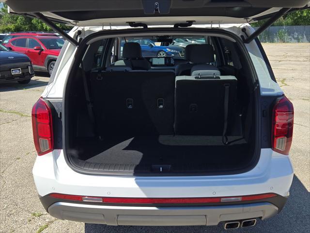 used 2025 Hyundai Palisade car, priced at $37,798