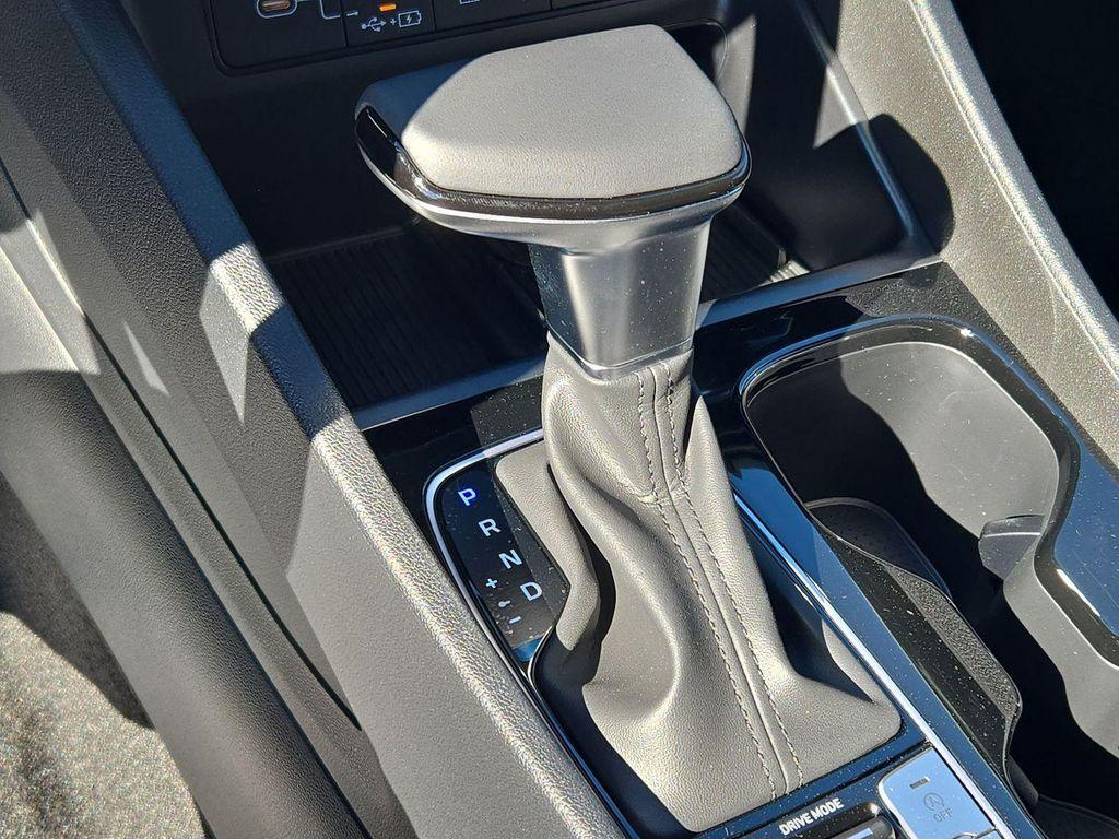 new 2026 Hyundai Tucson car, priced at $35,423