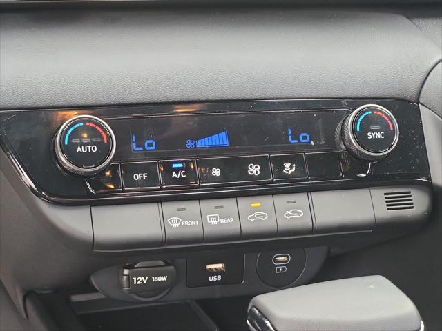 new 2025 Hyundai Elantra car, priced at $22,878