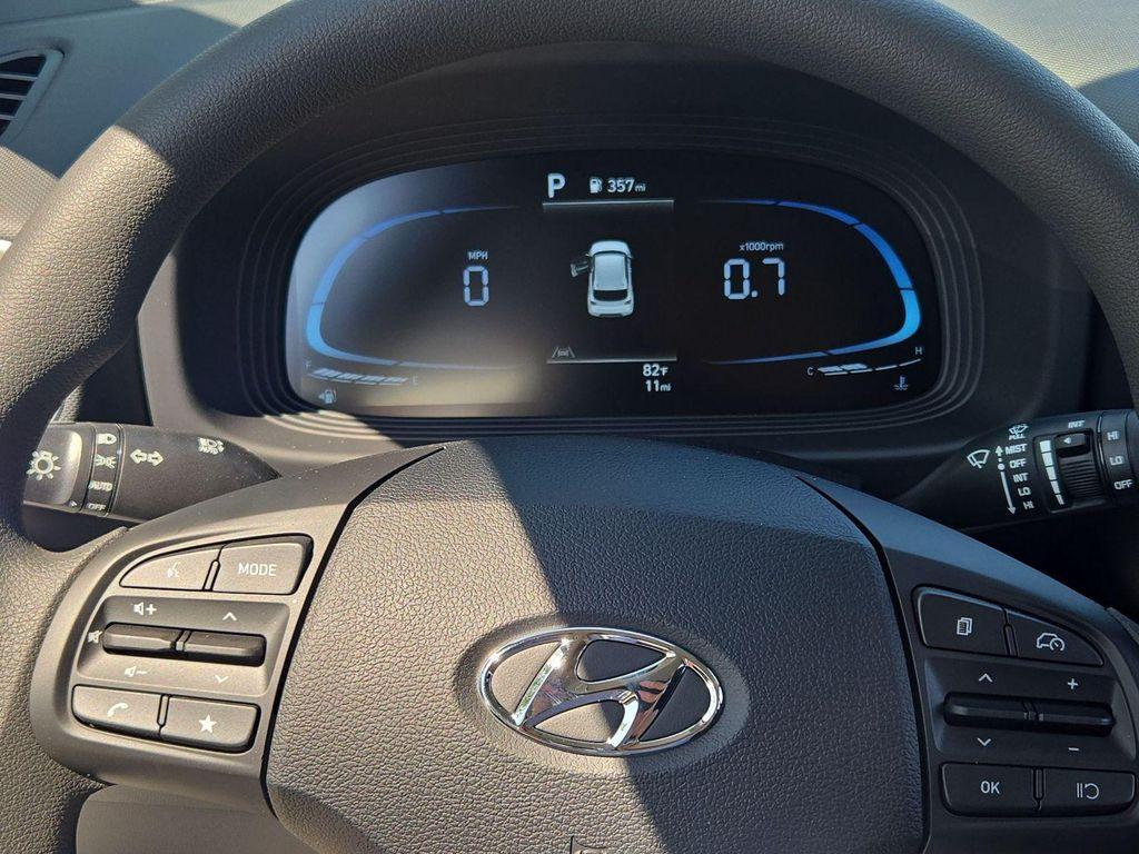 new 2025 Hyundai Venue car, priced at $21,727