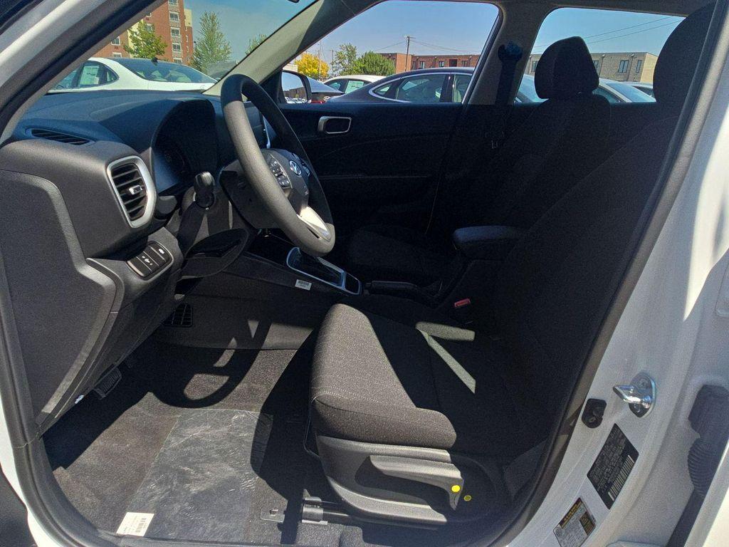 new 2025 Hyundai Venue car, priced at $21,727