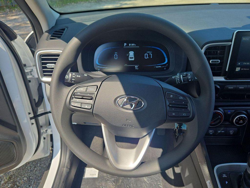 new 2025 Hyundai Venue car, priced at $21,727