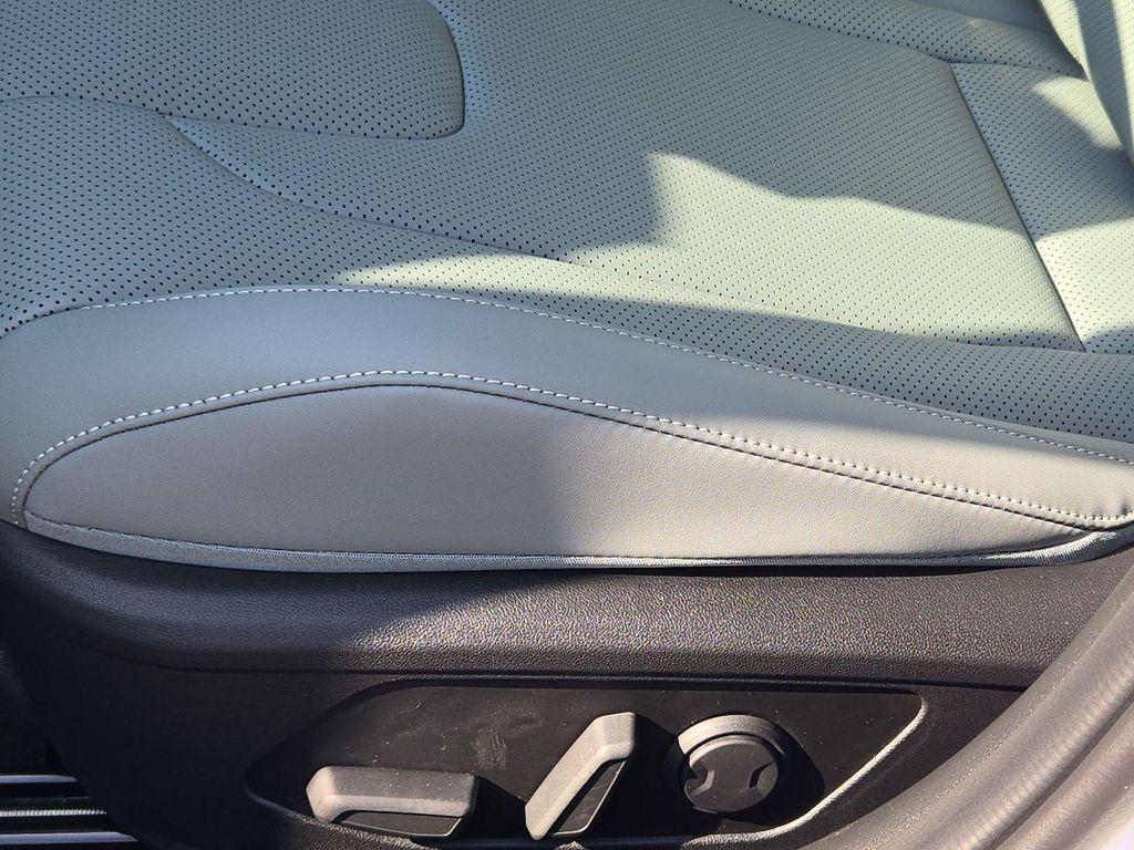 new 2025 Hyundai ELANTRA HEV car, priced at $29,007