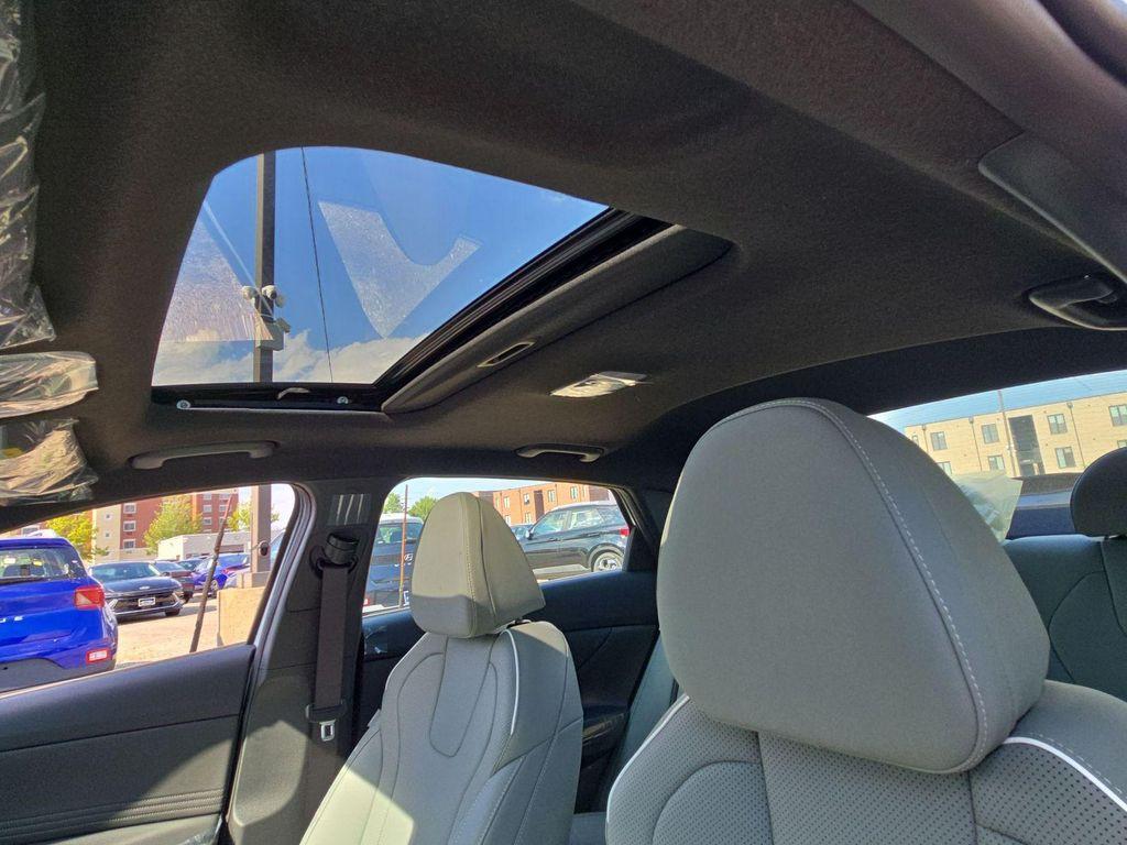 new 2025 Hyundai ELANTRA HEV car, priced at $29,007