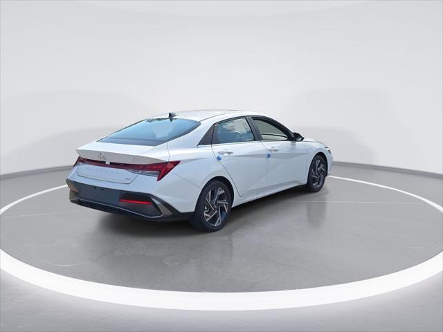 new 2025 Hyundai Elantra car, priced at $29,257