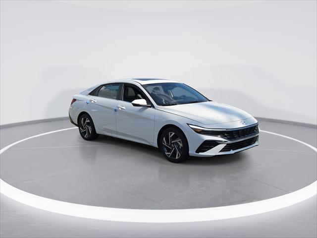 new 2025 Hyundai Elantra car, priced at $29,257