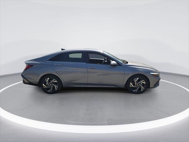 new 2025 Hyundai Elantra car, priced at $25,981