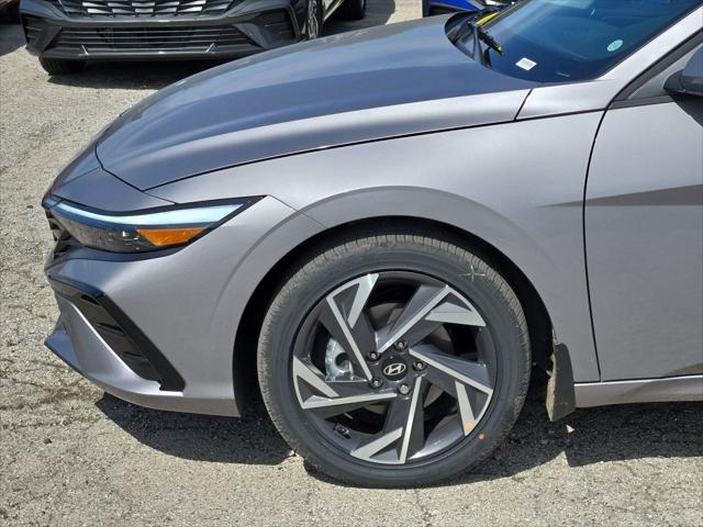 new 2025 Hyundai Elantra car, priced at $25,981