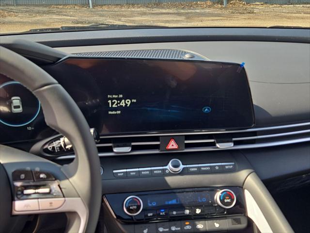 new 2025 Hyundai Elantra car, priced at $25,981