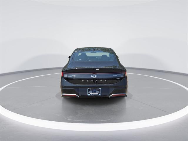 new 2025 Hyundai Sonata Hybrid car, priced at $37,382