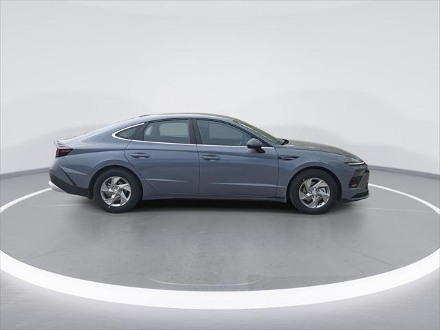 new 2025 Hyundai Sonata car, priced at $26,555