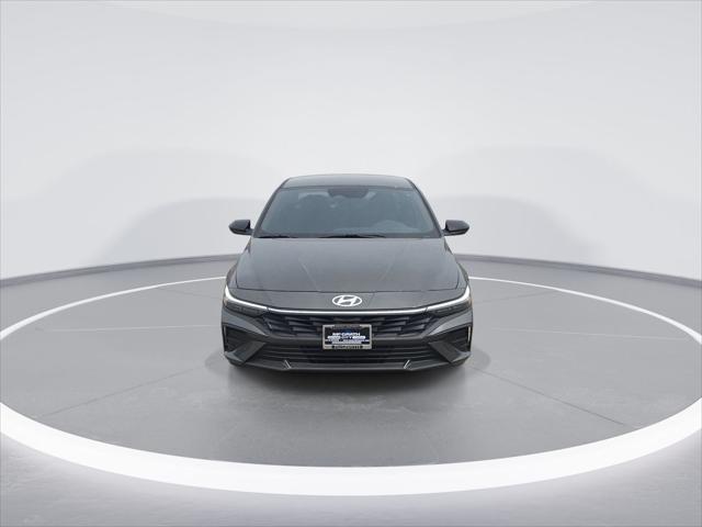 new 2025 Hyundai Elantra car, priced at $23,251