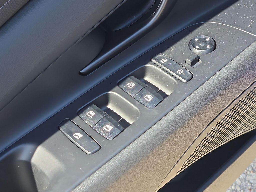 new 2025 Hyundai ELANTRA HEV car, priced at $26,199