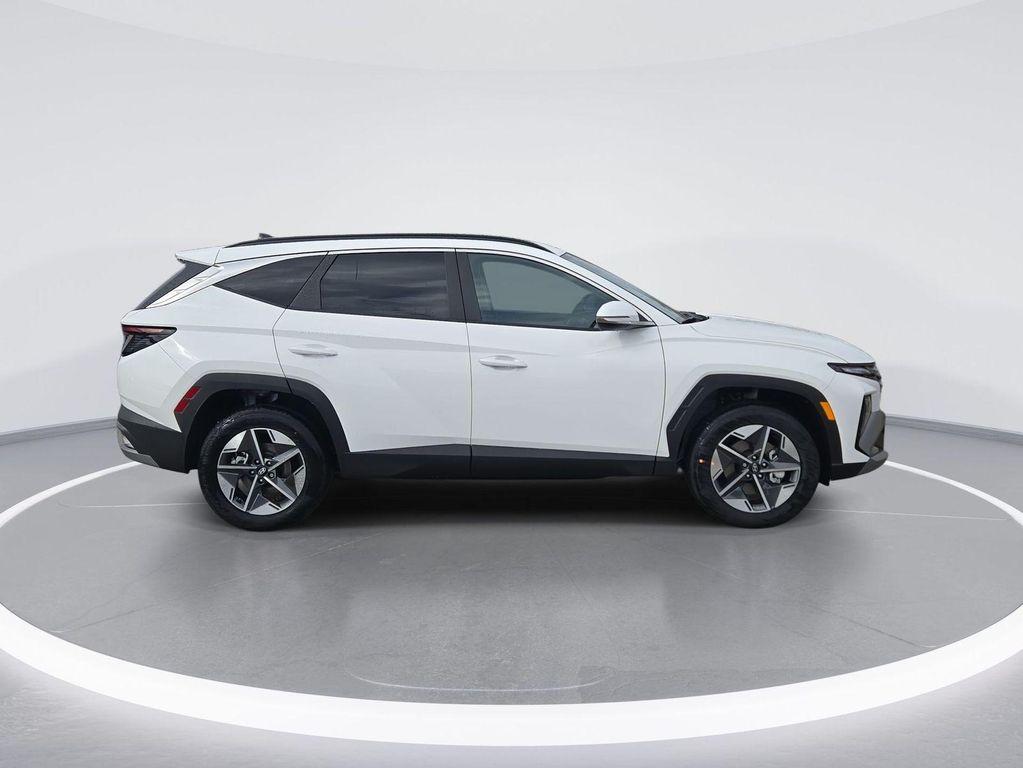 new 2025 Hyundai Tucson car, priced at $30,905