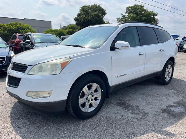 used 2009 Chevrolet Traverse car, priced at $3,400