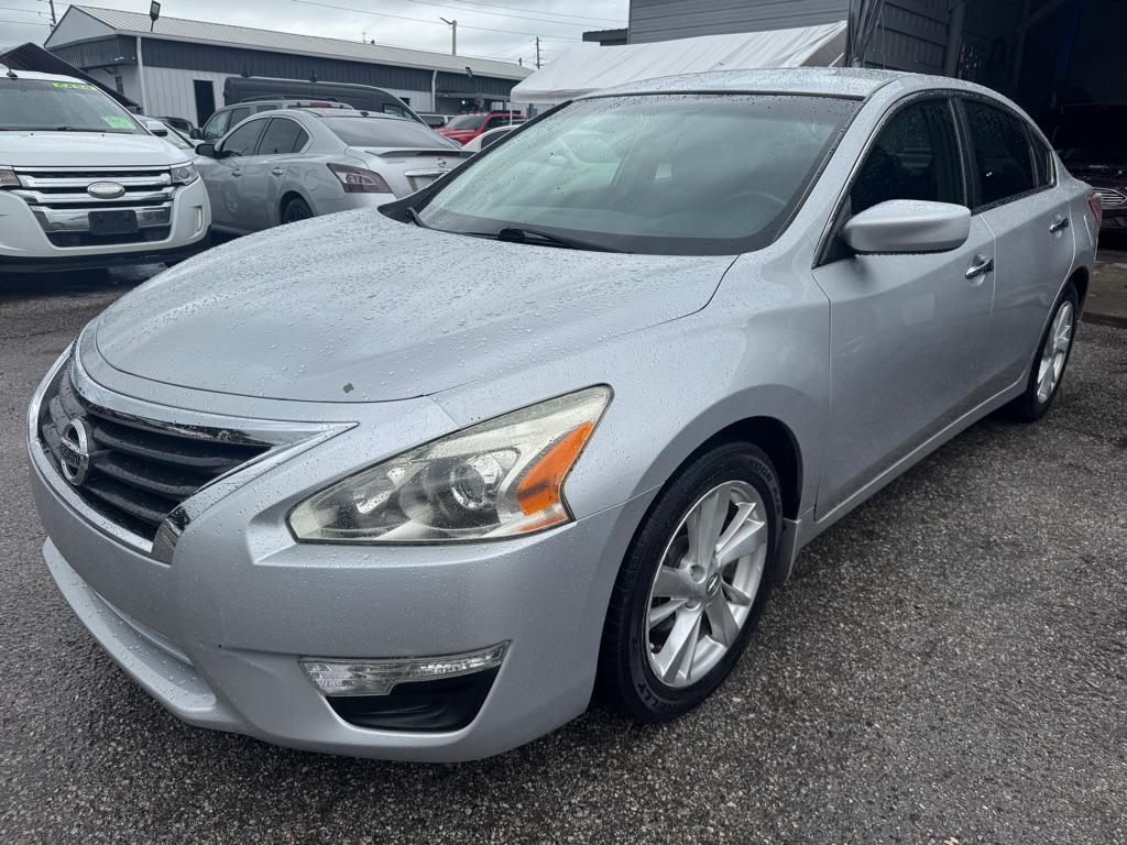 used 2013 Nissan Altima car, priced at $3,500