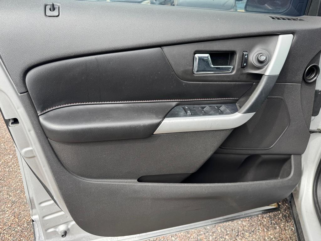 used 2011 Ford Edge car, priced at $2,995