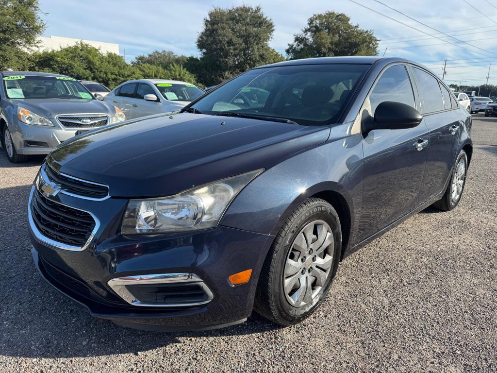 used 2015 Chevrolet Cruze car, priced at $3,400