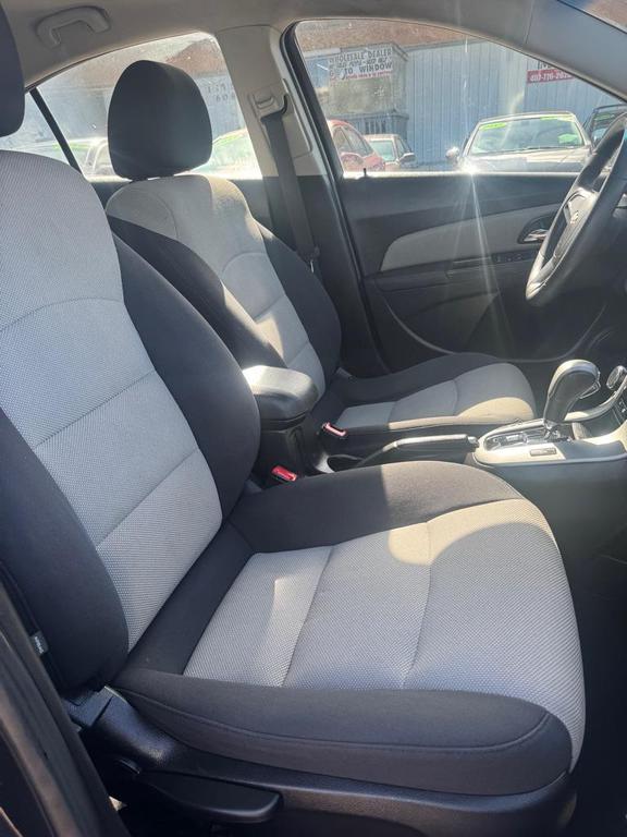 used 2016 Chevrolet Cruze Limited car, priced at $3,500