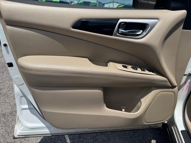 used 2014 Nissan Pathfinder car, priced at $4,500