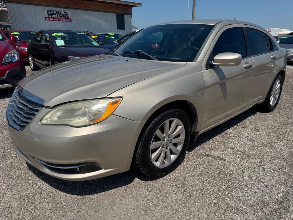 used 2013 Chrysler 200 car, priced at $3,500