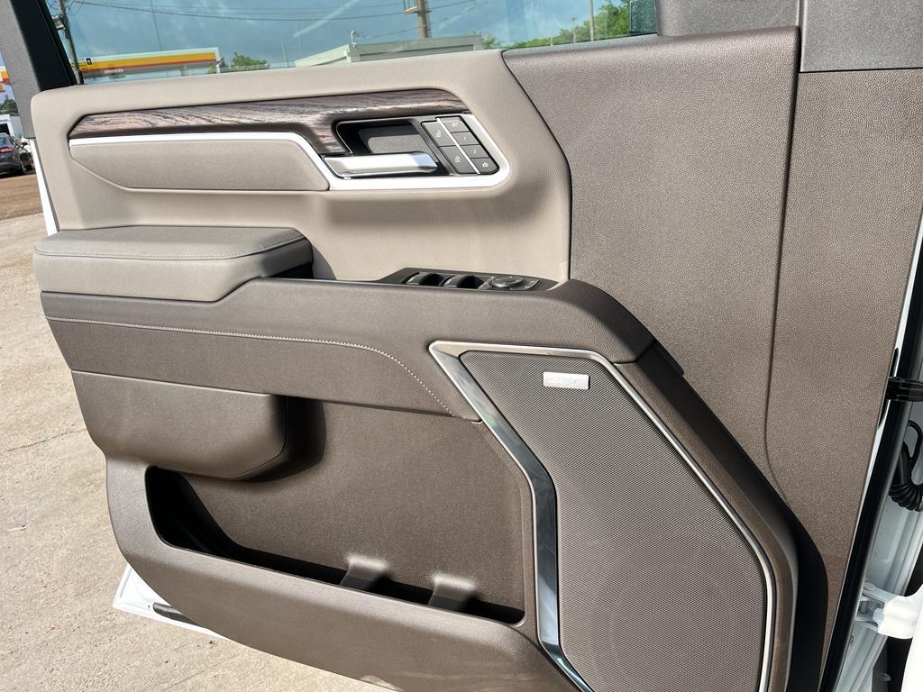 new 2025 GMC Sierra 2500 car, priced at $80,365