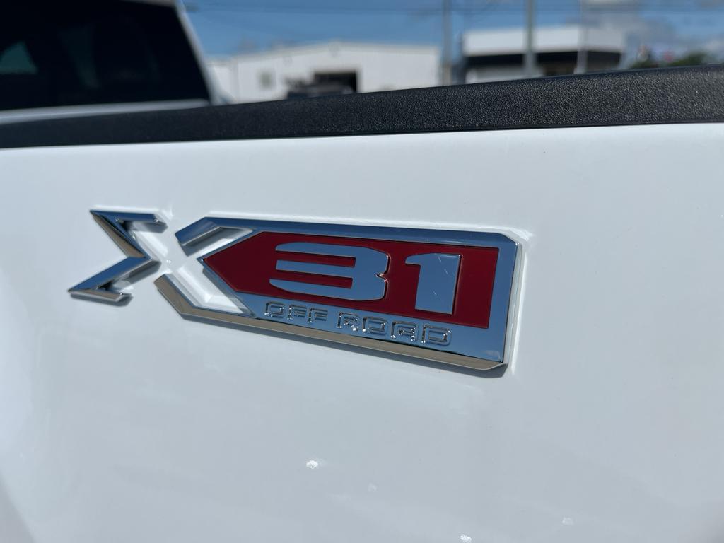 new 2025 GMC Sierra 2500 car, priced at $80,365