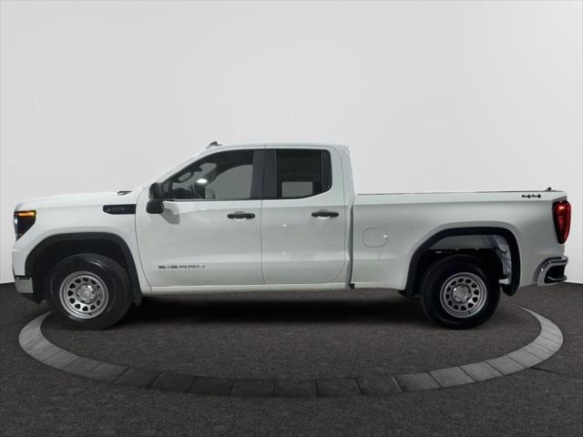 new 2025 GMC Sierra 1500 car, priced at $44,213