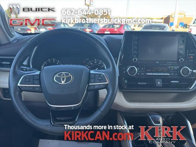 used 2020 Toyota Highlander car, priced at $32,875