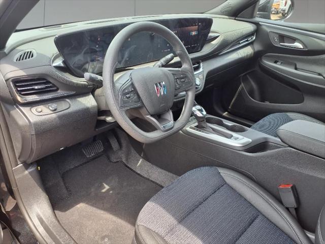 new 2025 Buick Envista car, priced at $25,730