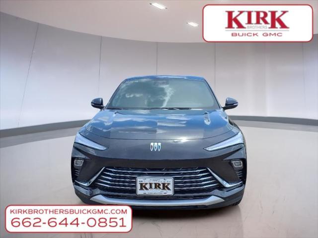 new 2025 Buick Envista car, priced at $25,730