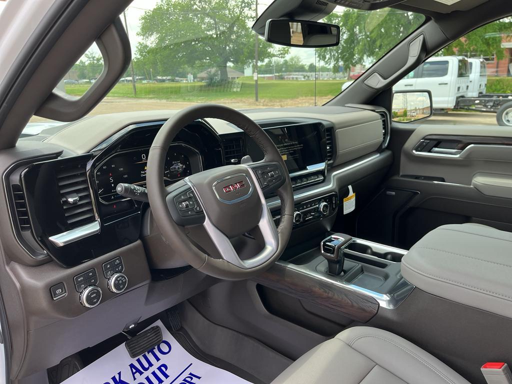 used 2025 GMC Sierra 1500 car, priced at $54,919