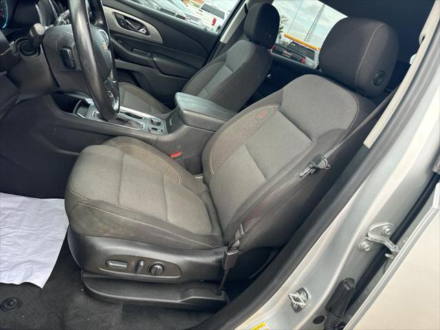 used 2021 Chevrolet Traverse car, priced at $29,985