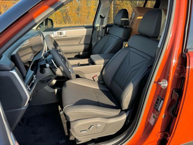 used 2025 Hyundai Santa Fe car, priced at $38,975
