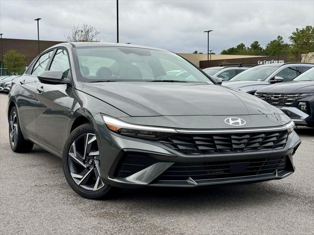 new 2025 Hyundai Elantra car, priced at $26,491