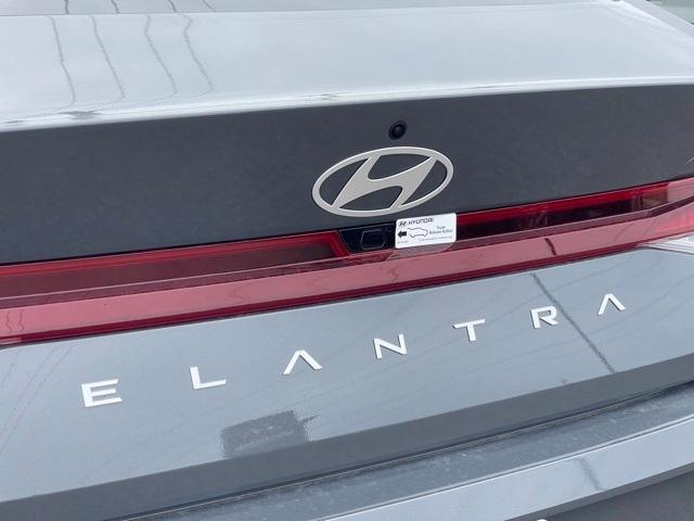 new 2024 Hyundai Elantra car, priced at $23,033