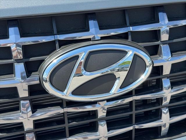 used 2025 Hyundai Venue car, priced at $23,994