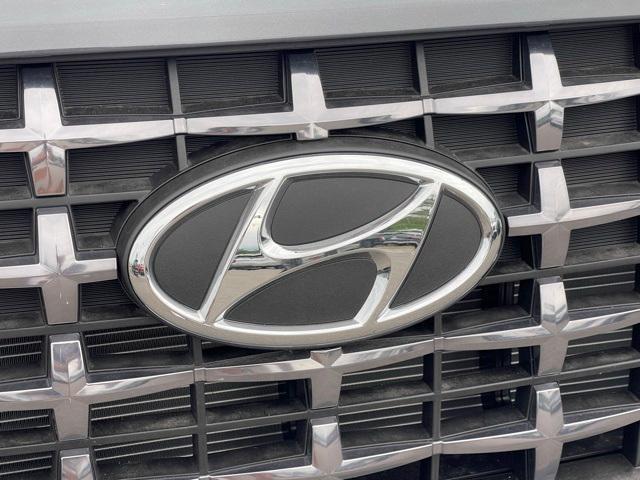 new 2024 Hyundai Venue car, priced at $23,179