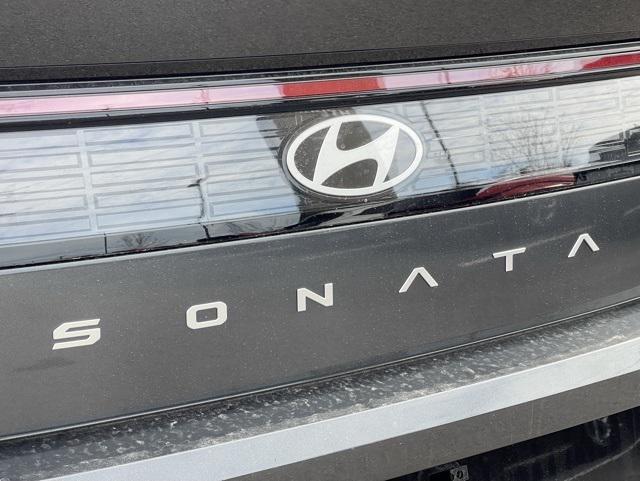 new 2024 Hyundai Sonata car, priced at $28,101