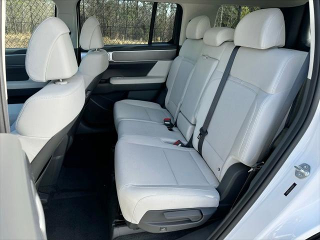 used 2025 Hyundai Santa Fe car, priced at $32,999